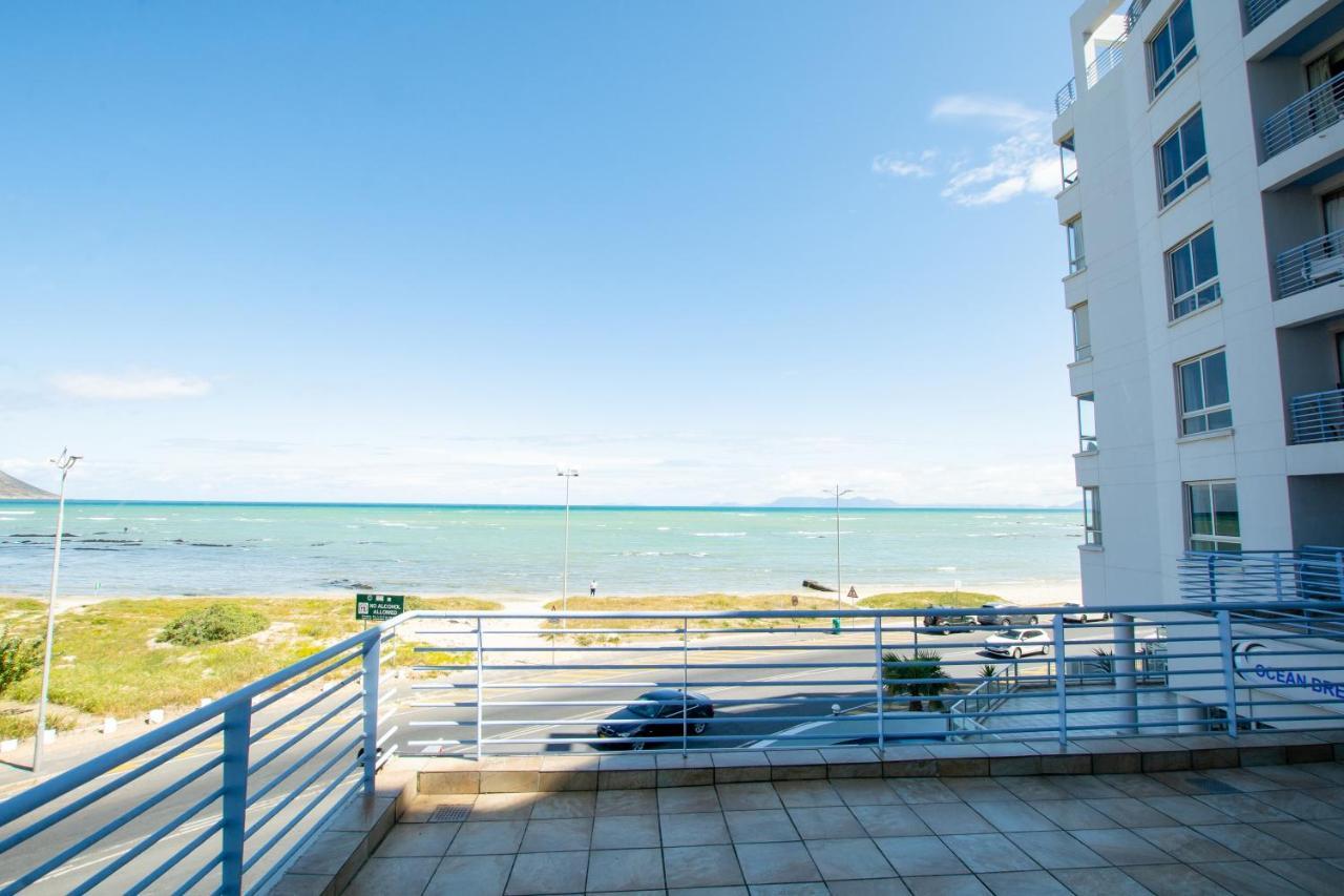 Ocean Breeze Hotel Strand Zewnętrze zdjęcie
