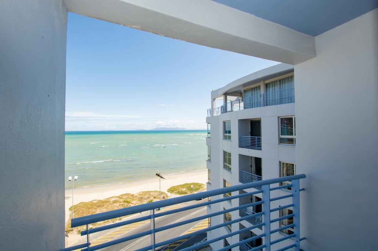 Ocean Breeze Hotel Strand Zewnętrze zdjęcie