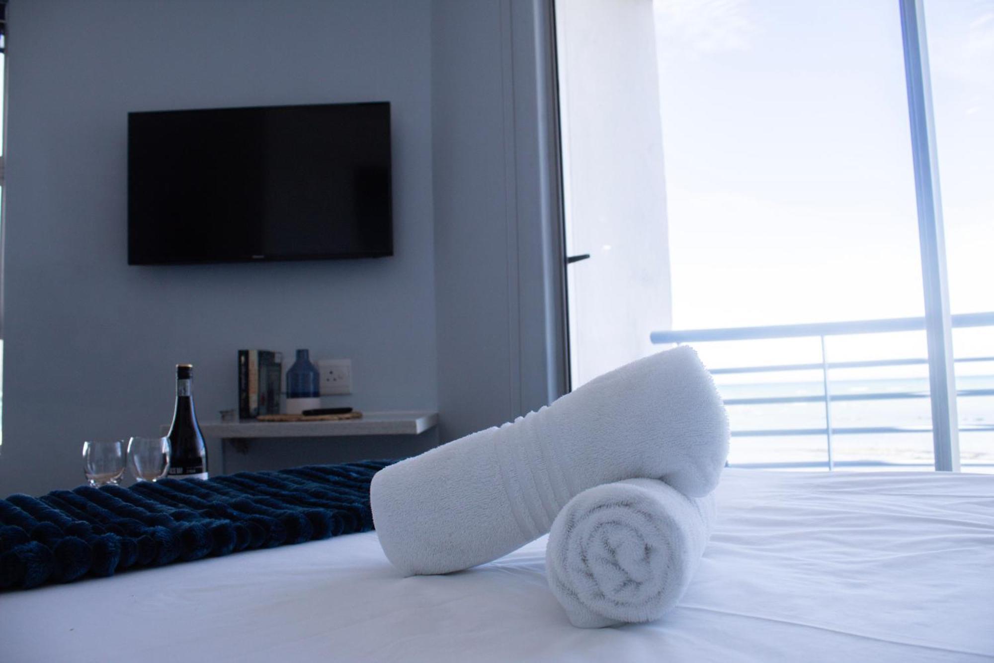 Ocean Breeze Hotel Strand Zewnętrze zdjęcie